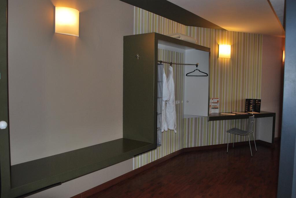 Hotel Ciutat Igualada Camera foto